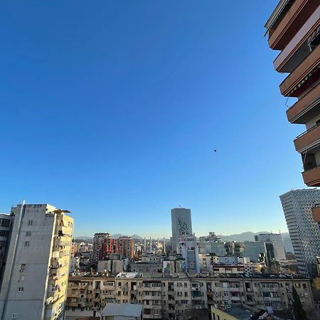Easy Peasy - 9Th Floor View Downtown Apartment ติรานา ภายนอก รูปภาพ