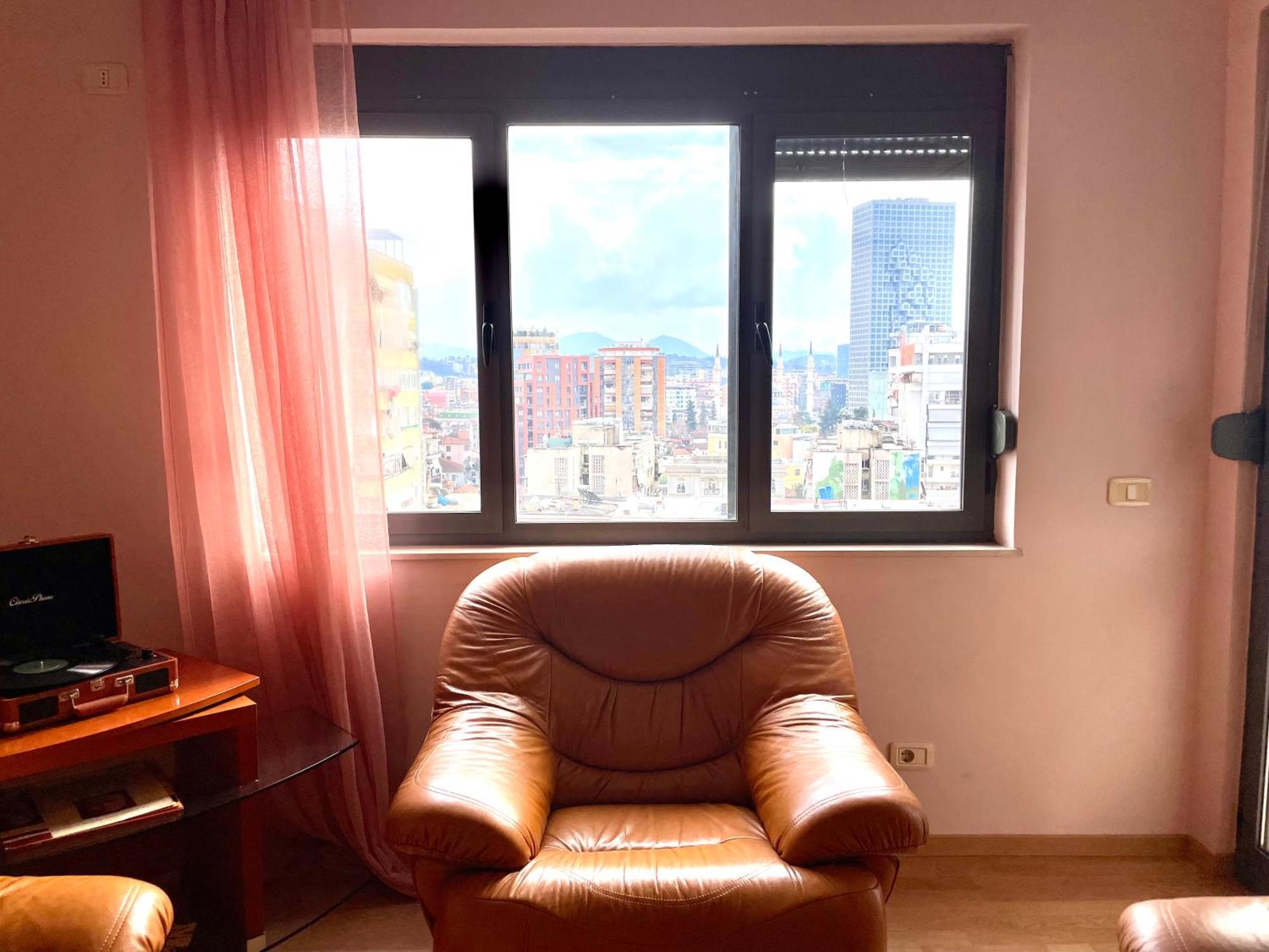 Easy Peasy - 9Th Floor View Downtown Apartment ติรานา ภายนอก รูปภาพ