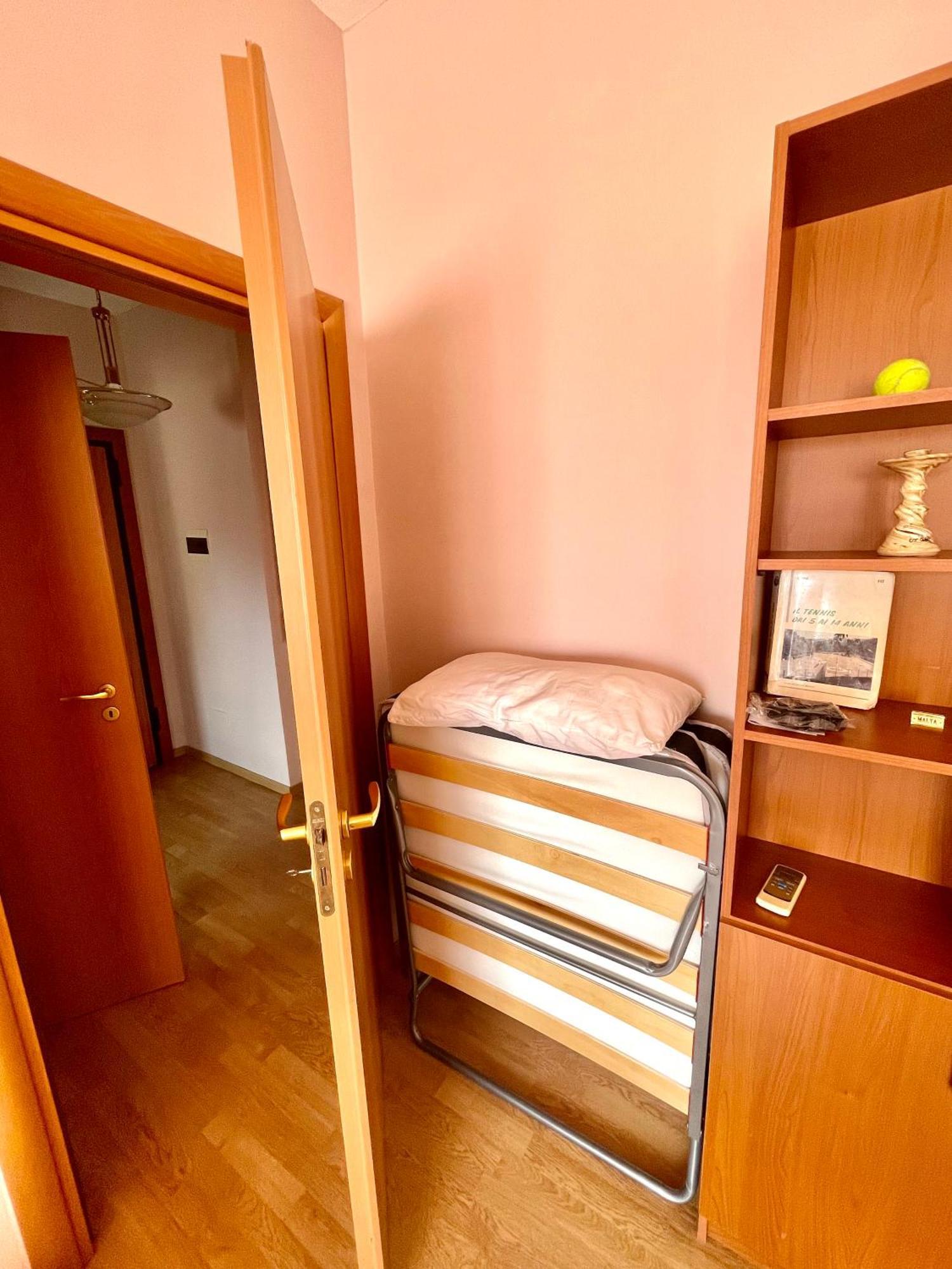 Easy Peasy - 9Th Floor View Downtown Apartment ติรานา ภายนอก รูปภาพ